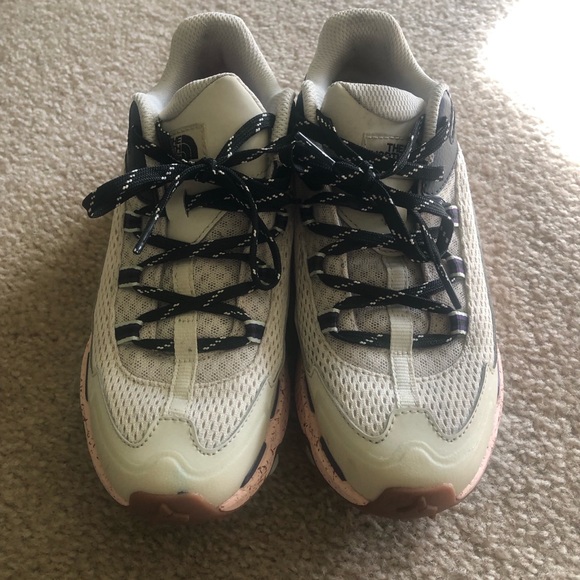 The North Face Shoes - The North Face Vectiv Taraval Sneakers